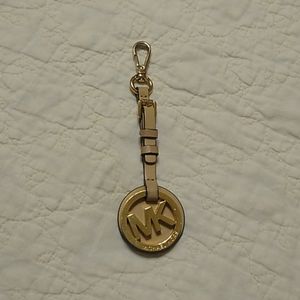 Michael kors logo keychain